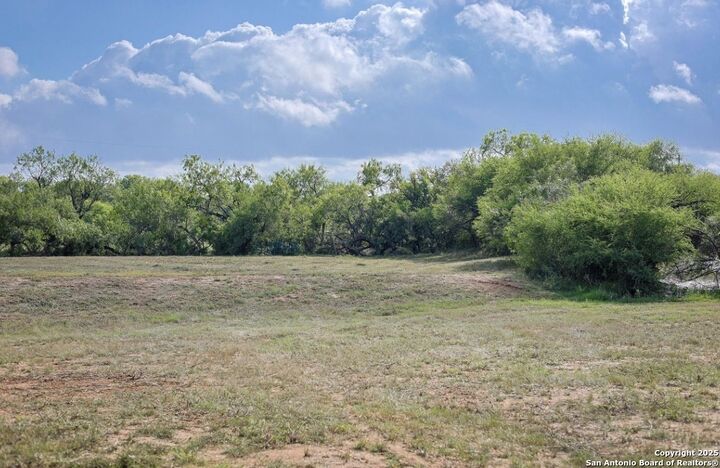 Property Photo: 10454 S Foster Rd TX 78223