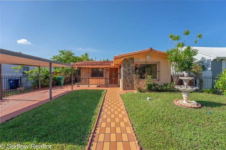 4230 SW 10th St  Miami FL 33134 photo