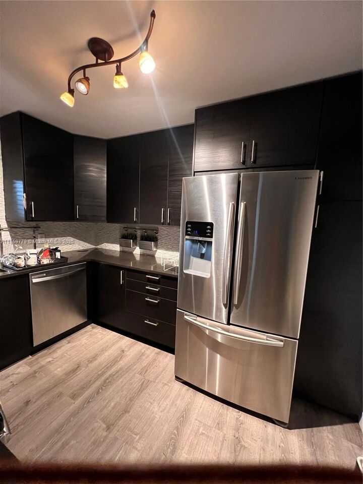 Property Photo:  14574 SW 142nd Ct Cir S  FL 33186 