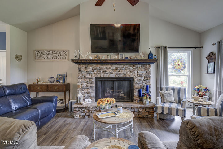 Property Photo: 133 Ug Buckles Road TN 37643