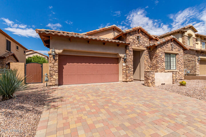 Property Photo: 7248 E Nance Street AZ 85207