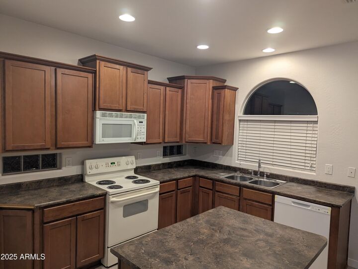 Property Photo:  8806 W Adams Street  AZ 85353 