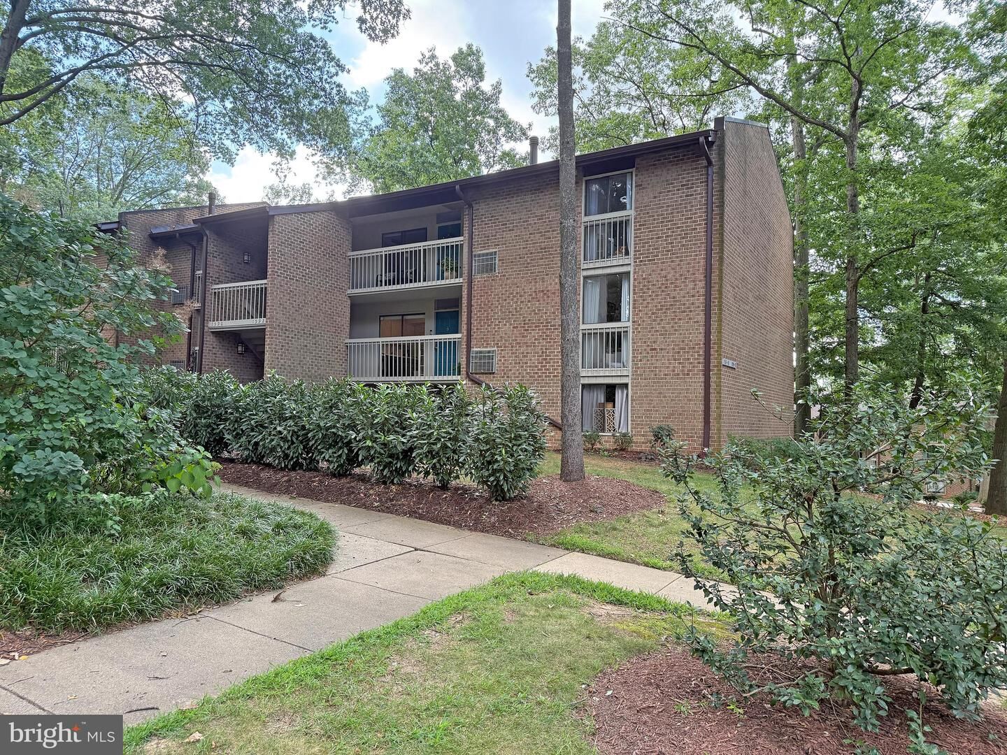 Property Photo:  1592 Moorings Drive 22B  VA 20190 