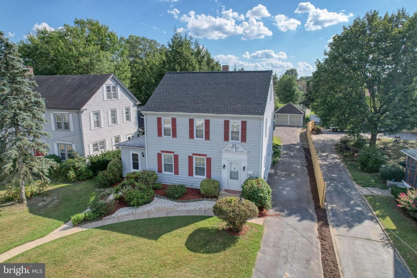 Property Photo: 8 W Clarke Avenue DE 19963