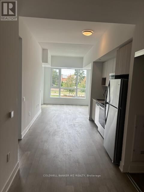 Photo de la propriété:  202 Burnhamthorpe Road East 203  ON L5A 4L4 