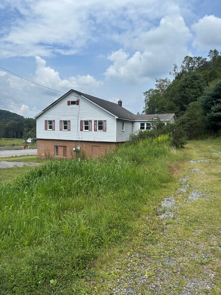 Property Photo: 2770 William Penn Ave. PA 15909