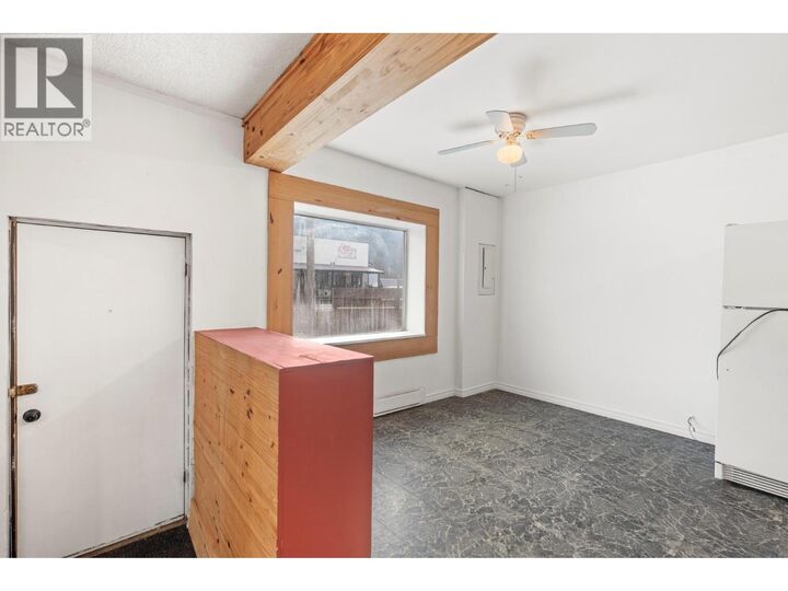 Property Photo:  5768 Highway 97 N Highway  BC V0E 1W0 