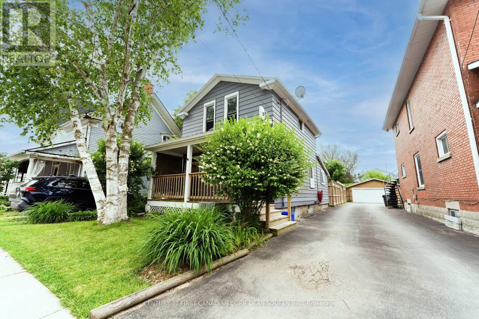 Property Photo: 326 Smith Street ON N5L 1C6