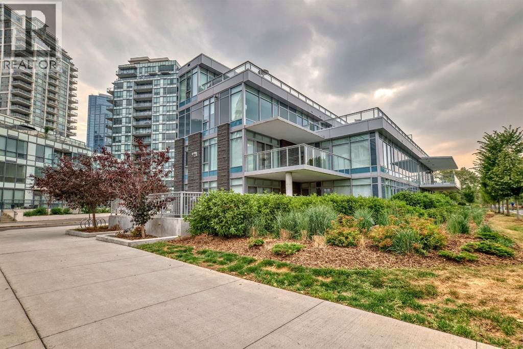 Property Photo: 88 Waterfront Mews Southwest AB T2P 1K7