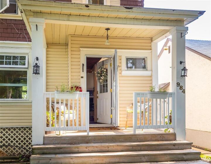 Property Photo: 984 Jessie Avenue MB R3M 1B1