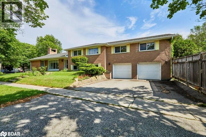 Property Photo: 1 Goodland Gate ON M1S 1V4