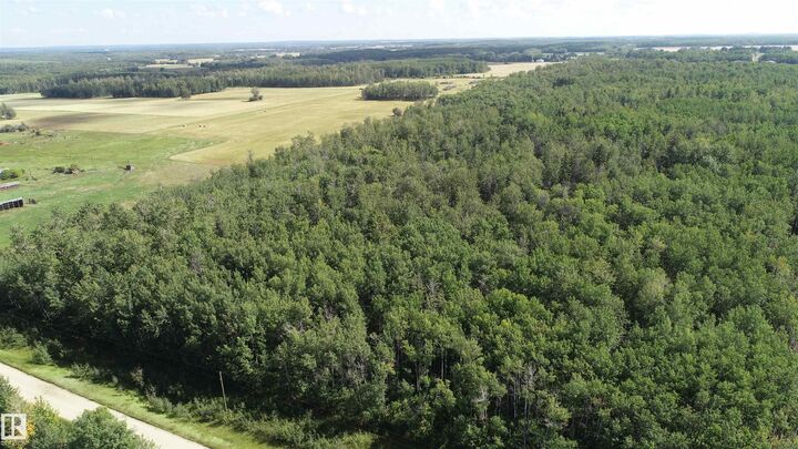 56211A Range Rd 25  Rural Lac Ste. Anne County AB T0E 1A0 photo