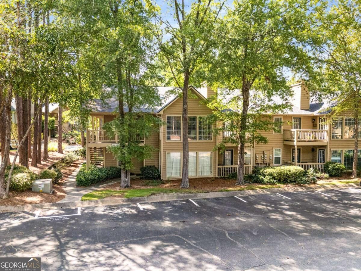 Property Photo: 307 Country Park Drive SE GA 30080