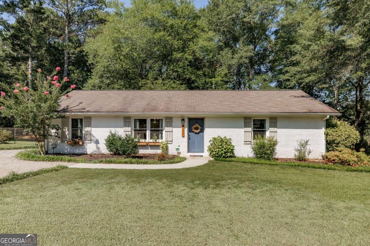 Property Photo: 1850 Rays Church Road GA 30621