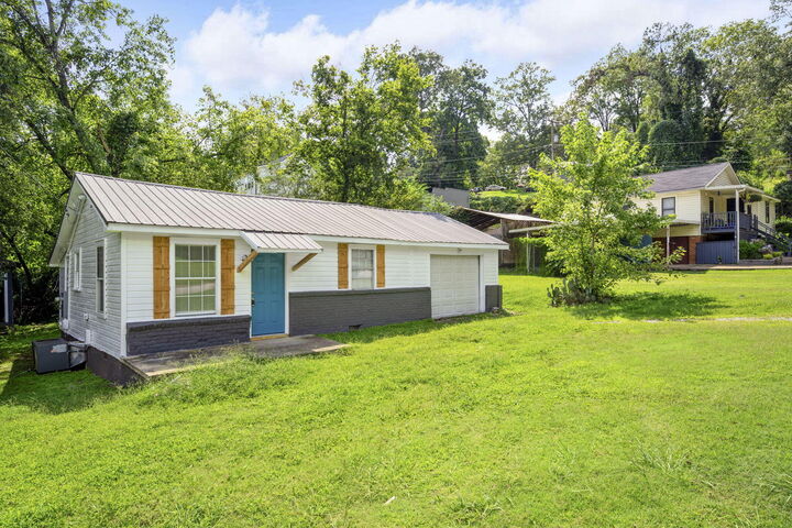 Property Photo: 832 McRoy Drive TN 37405