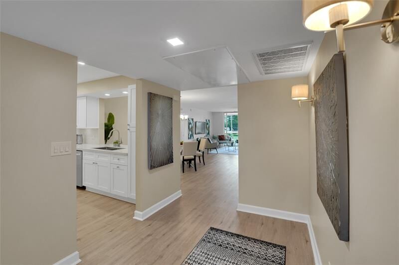 Property Photo:  4040 W Palm Aire Dr 206  FL 33069 