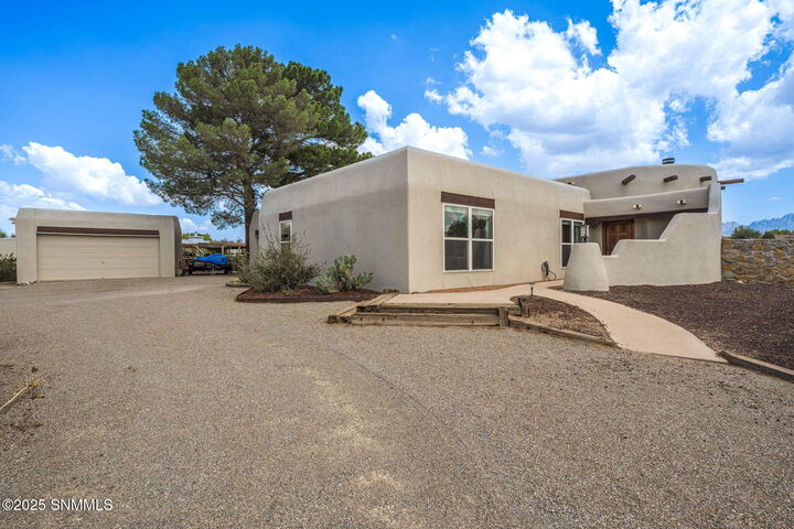 Property Photo:  5211 Remington Road  NM 88011 