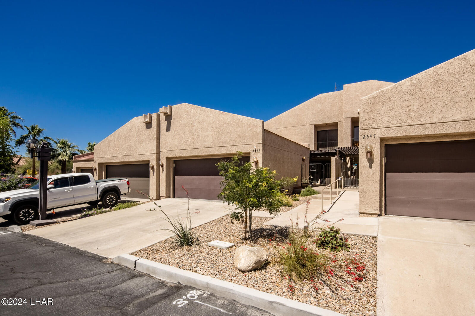 Property Photo: 2545 Firestone Cir AZ 86406