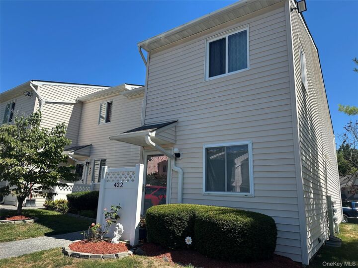 Property Photo:  422 Gregory Court  NY 12528 