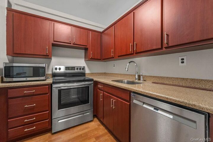 Property Photo: 56 Doyer Avenue 3D NY 10605