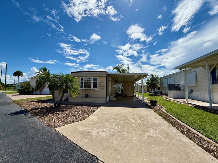 Property Photo: 10100 Burnt Store Road 124 FL 33950