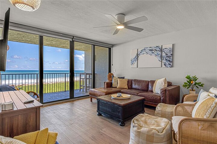 Property Photo: 6727 Turtlemound Road 218 FL 32169