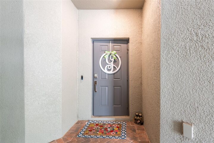 Property Photo: 6815 Via Perloso Court FL 33625