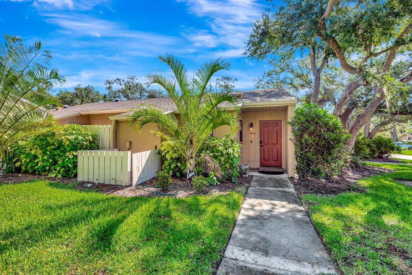 Property Photo: 1210 Tallywood Drive 7019 FL 34237