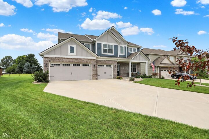 Property Photo: 4204 Viewforth Lane IN 46106