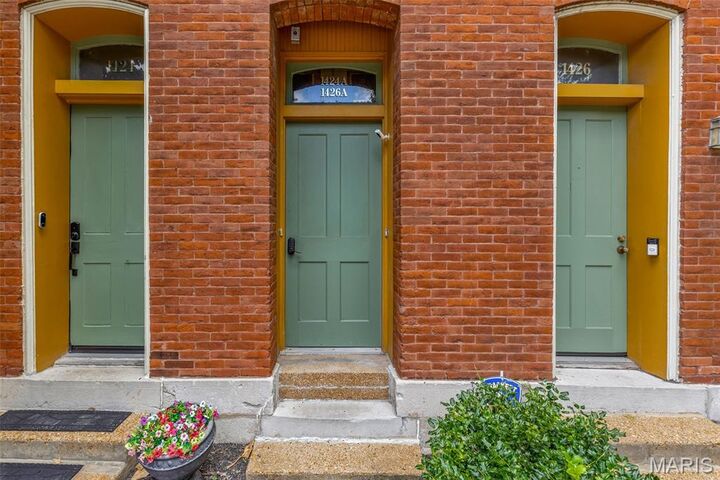 1424 Dolman A  St Louis MO 63104 photo