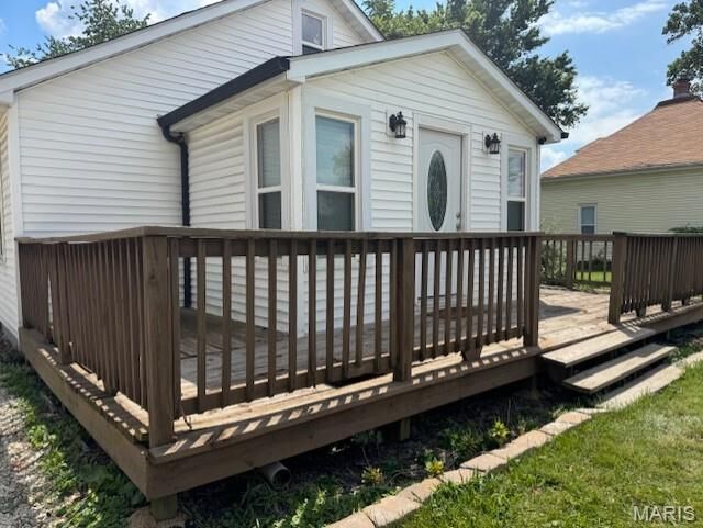 Property Photo:  904 W Springfield Road  MO 63080 