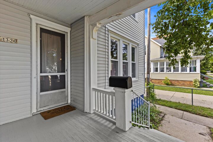 Property Photo: 1320 Thurston Ave WI 53405