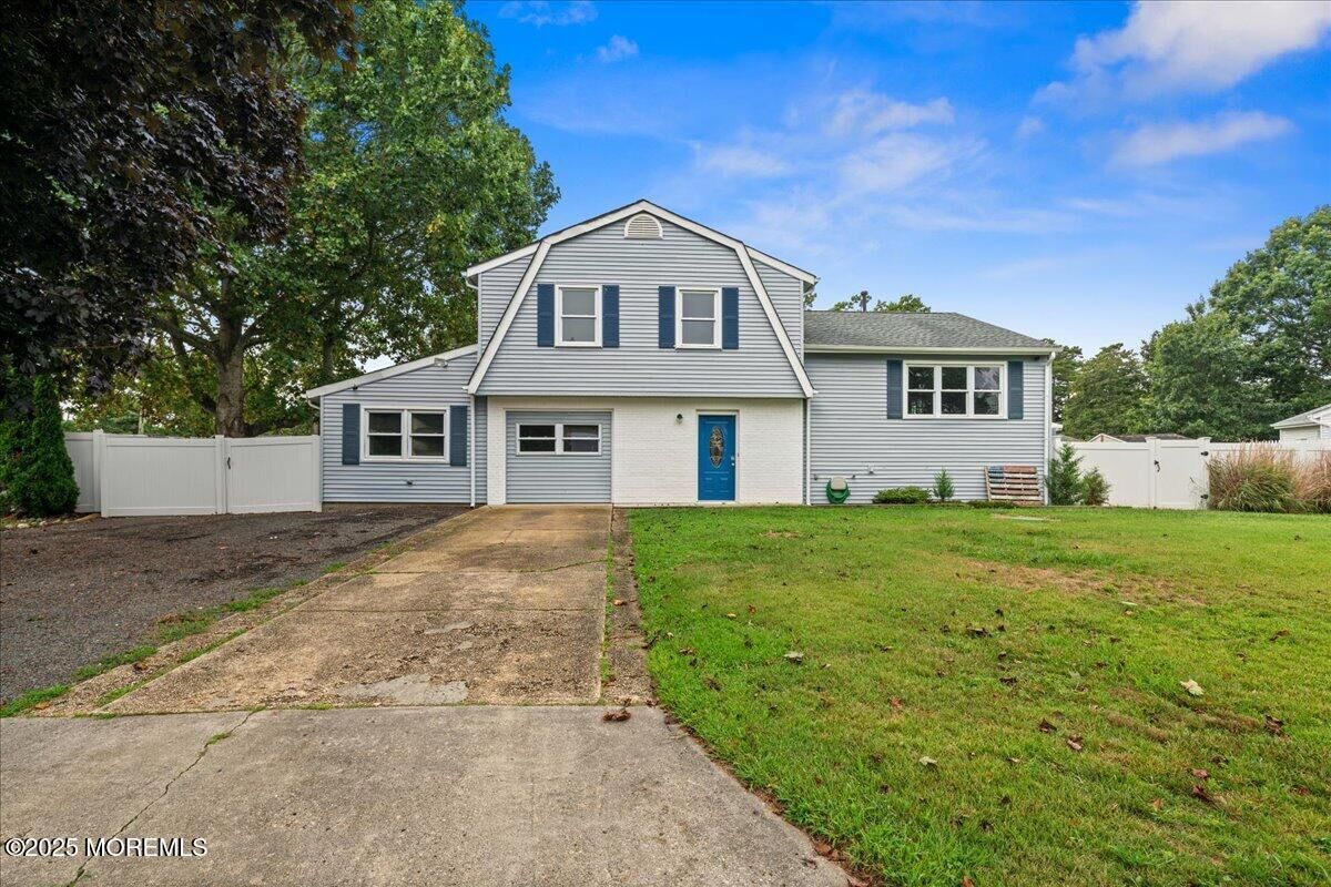 Property Photo:  26 Sea Breeze Drive  NJ 08087 