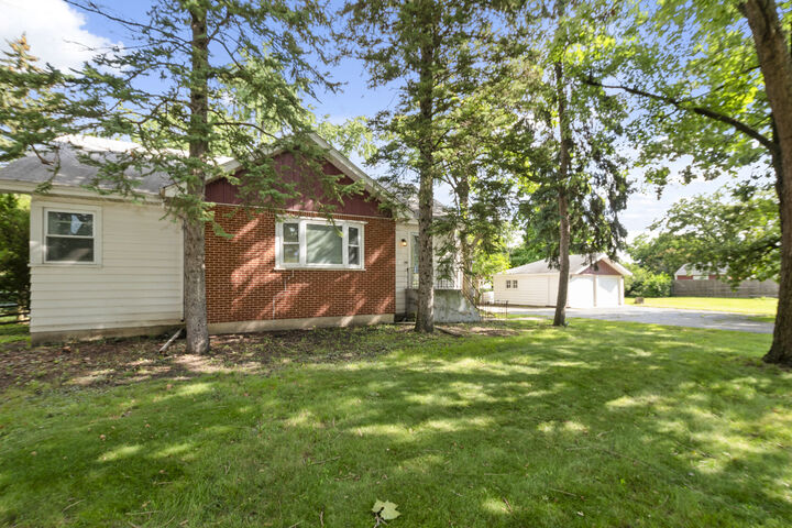 Property Photo: 8459 S 85th Court IL 60457