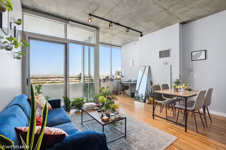 Property Photo: 1720 S Michigan Avenue 1613 IL 60616