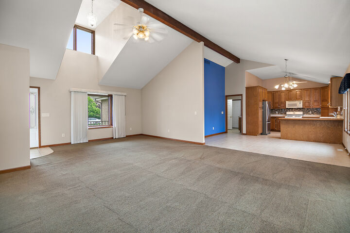 Property Photo:  834 White Tail Bend  IL 60950 