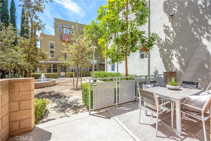 Property Photo: 452 E Jeanette Lane CA 92705