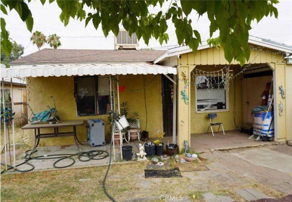 Property Photo: 3819 Mitchell Avenue CA 93306