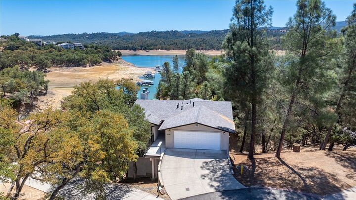 Property Photo:  2630 Captains Walk  CA 93426 