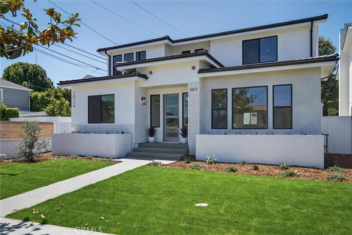 Property Photo:  1011 S Prospect Avenue  CA 90277 