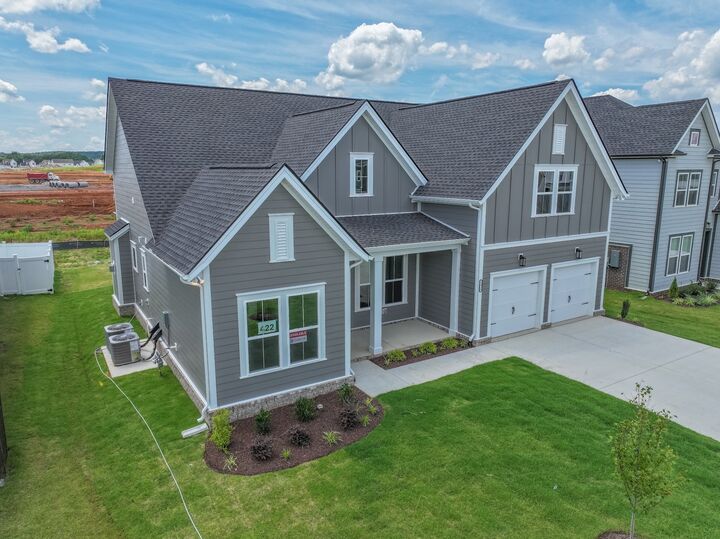 Property Photo: 5427 Bridgemore Blvd TN 37129