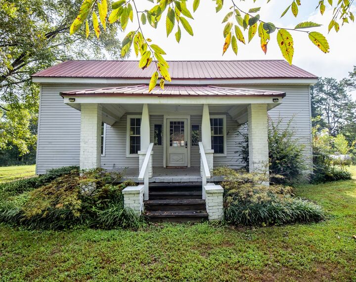 Property Photo:  146 Cr 251  MS 38655 