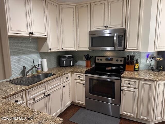 Property Photo: 4787 Pine Avenue FL 32003
