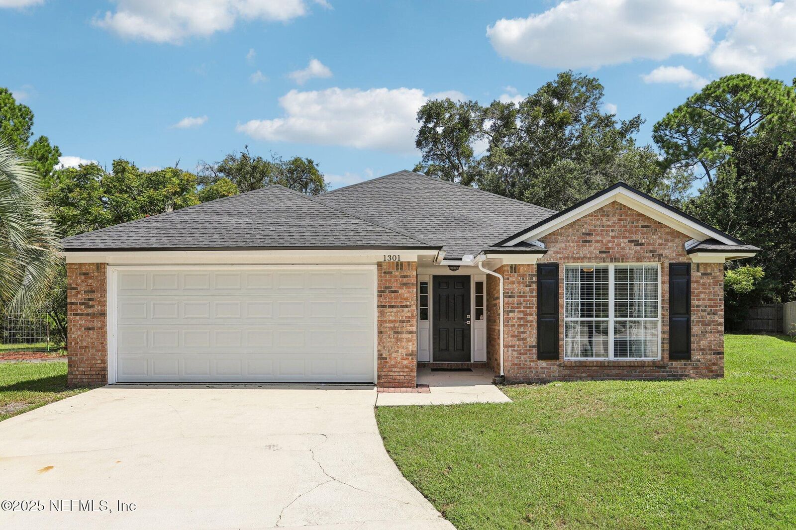 Property Photo: 1301 Portside Drive FL 32003