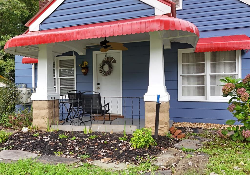 Property Photo: 742 Hillcrest Drive GA 30555