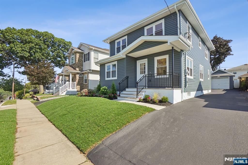 Property Photo:  271 North  NJ 07075 