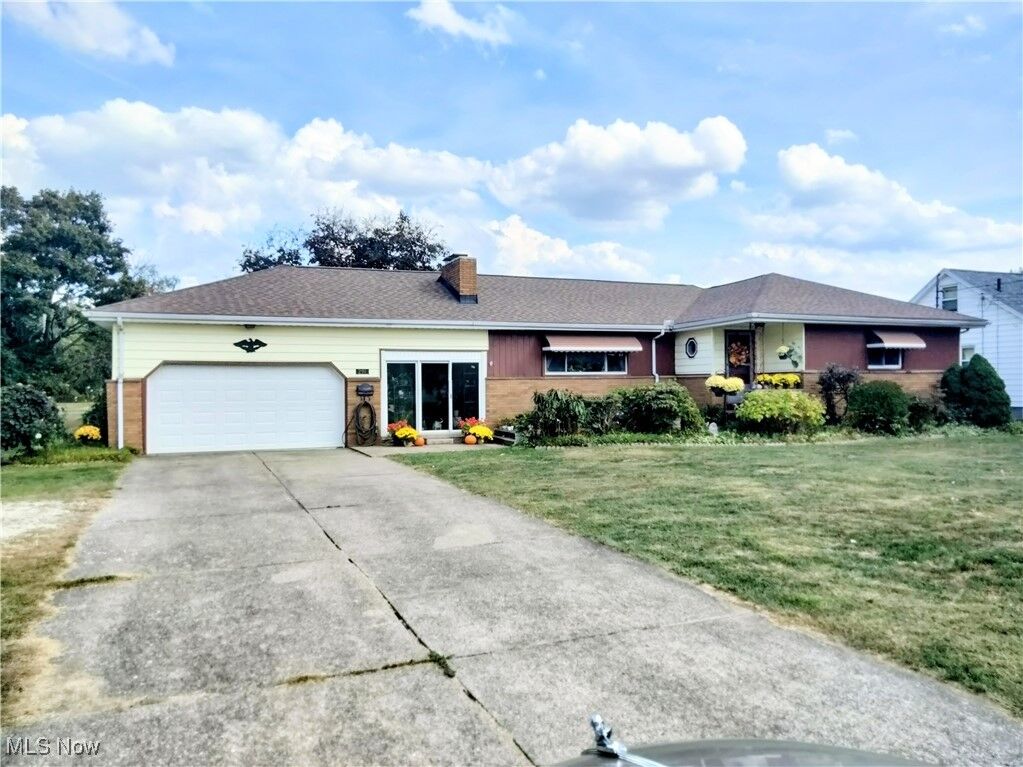 Property Photo:  291 Struthers Liberty Road  OH 44405 