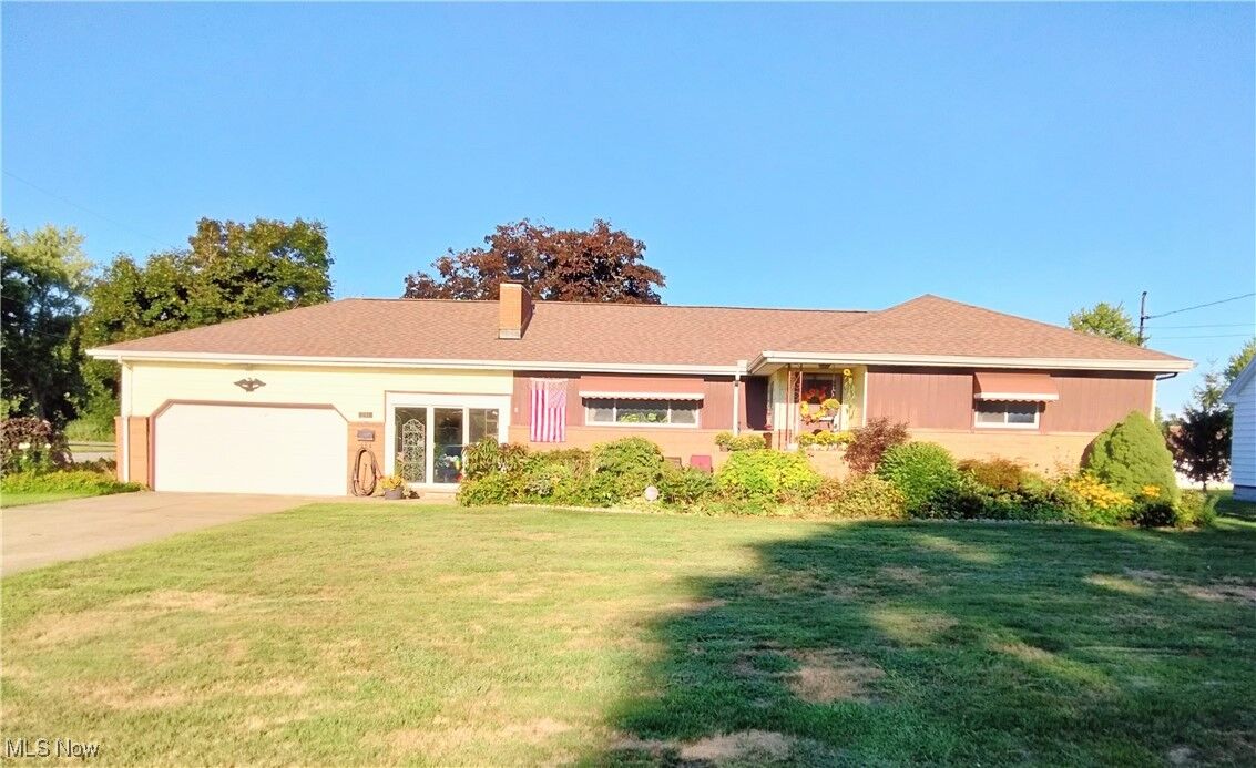 Property Photo: 291 Struthers Liberty Road OH 44405