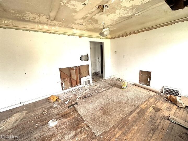 Property Photo: 4185 Lee Road OH 44108