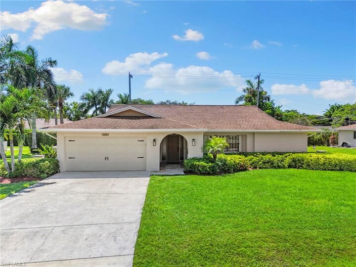 Property Photo: 159 Coral Vine Dr FL 34110